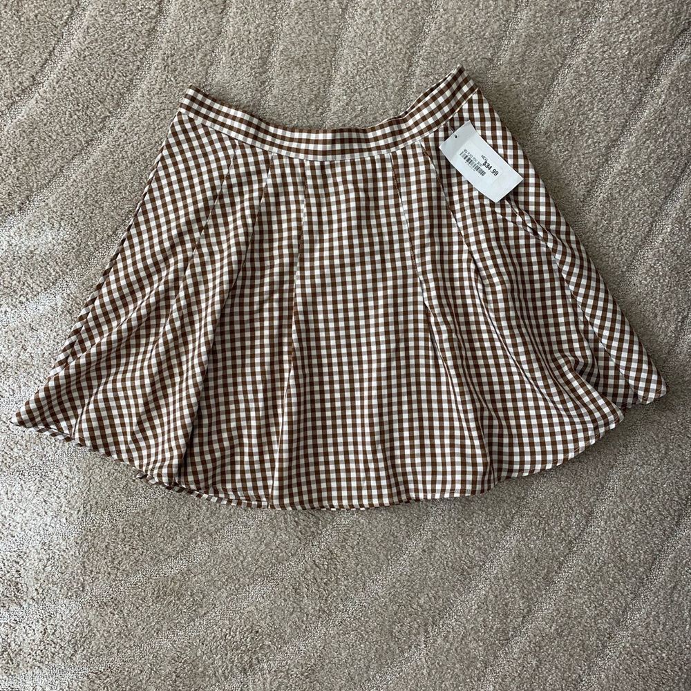 Brown plaid mini skirt!